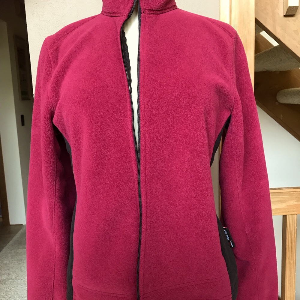 Eddie Bauer womens zip fleece jacket, size M, soft red and black